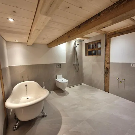 Heubuehne Im Emmental Mit 2 Schlafzimmer Und 2 Schlafsofas Appartement *